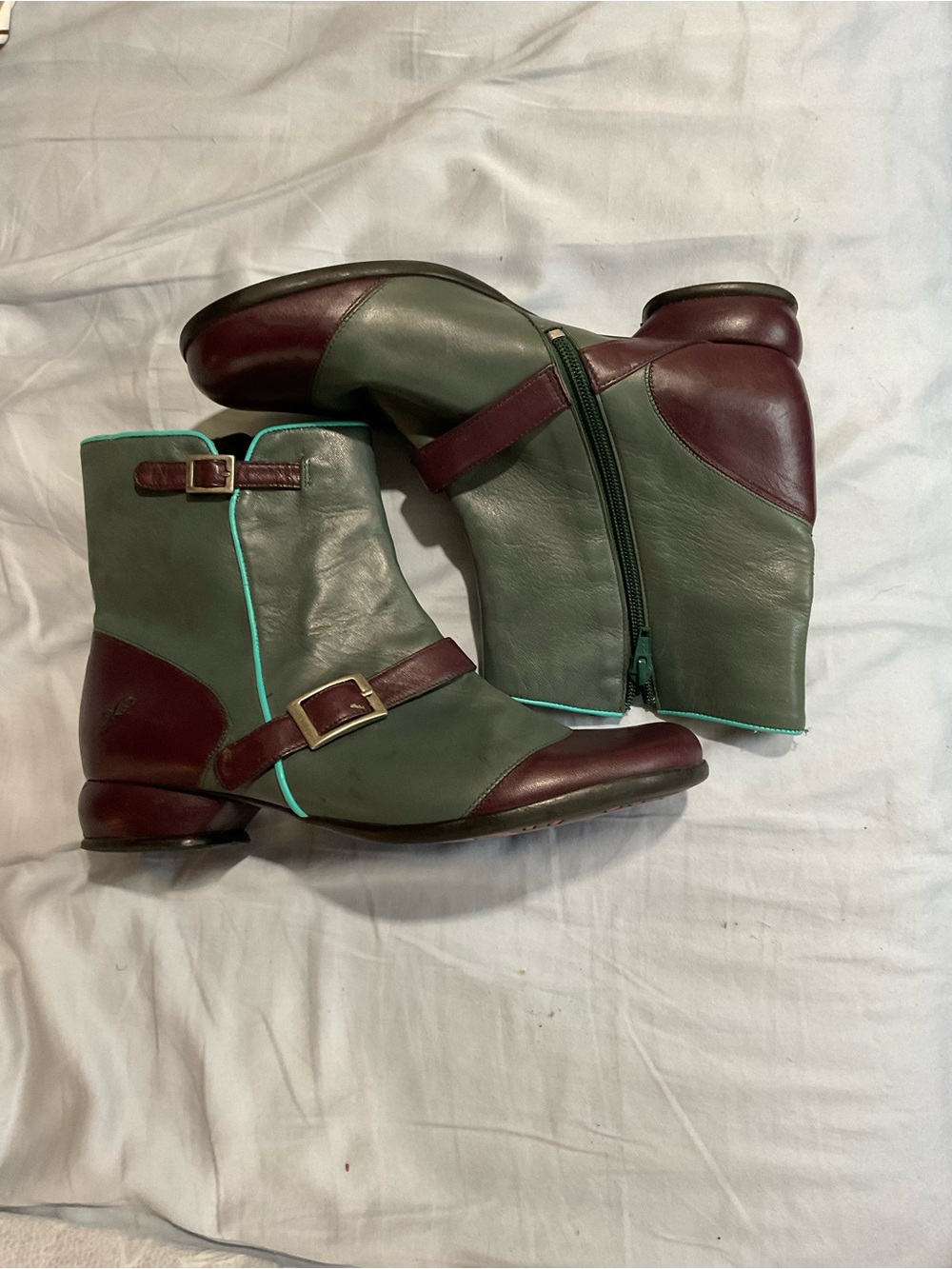 John Fluevog Women's Two-Tone Green and Burgundy Leather Ankle Boots Size 11.5